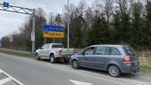 Два авто для 1221-го батальйону та 241-ї бригади